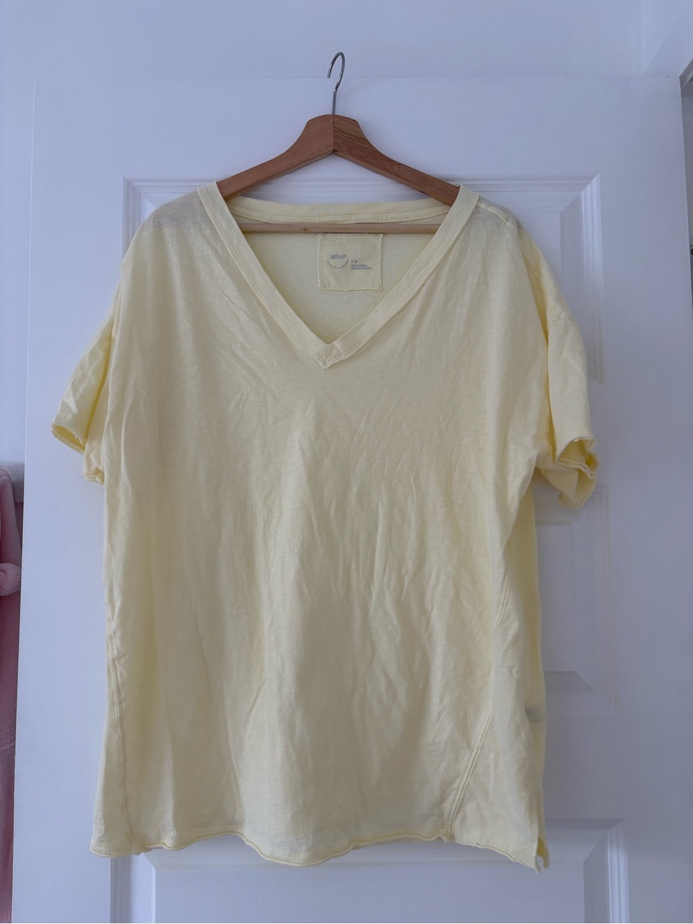 aerie Pale Yellow V-Neck Short Sleeve Tee